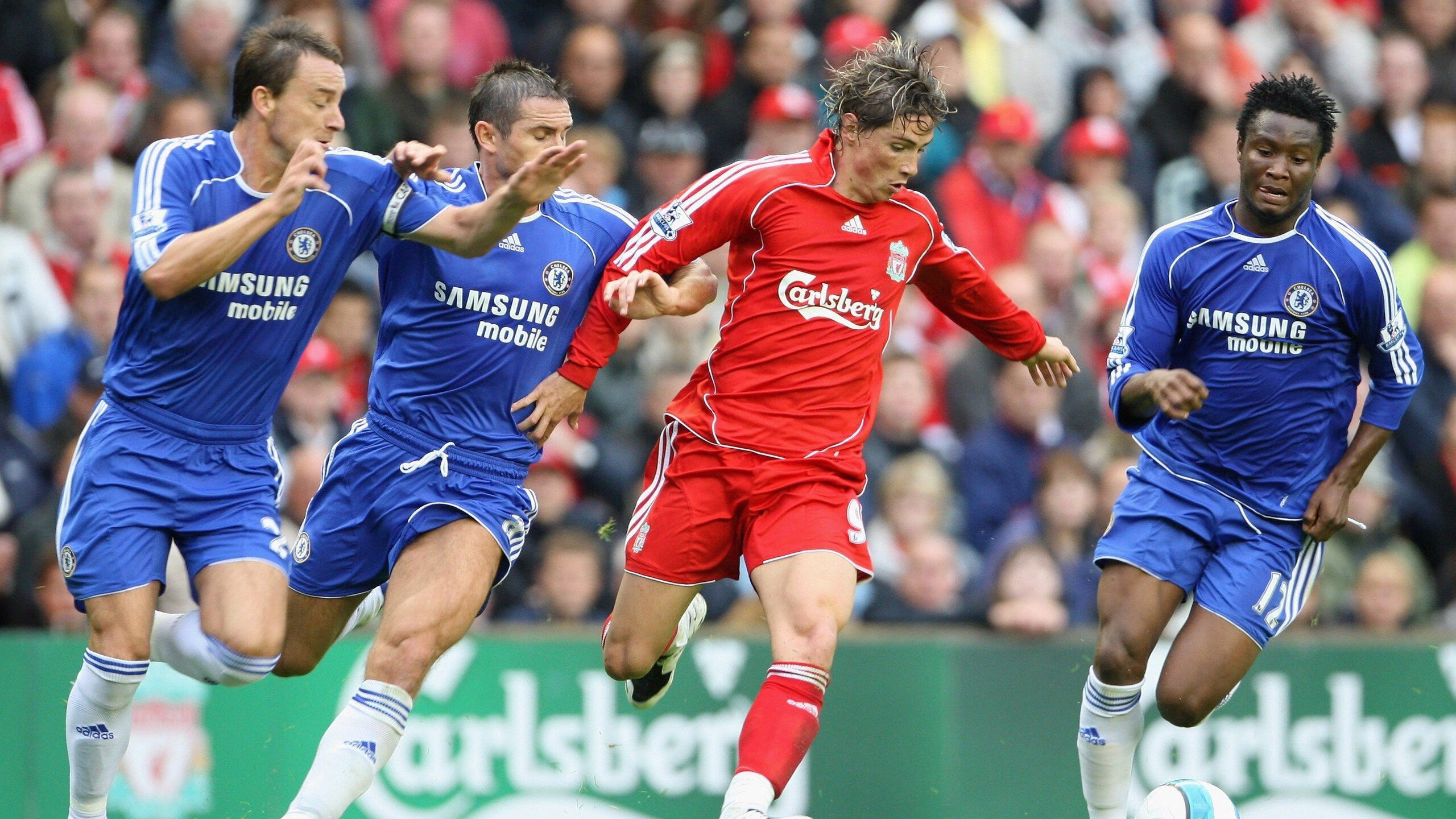 爱游戏官方入口-雷恩横扫加纳，C罗西决接管，当英雄主义在集体主义中重生